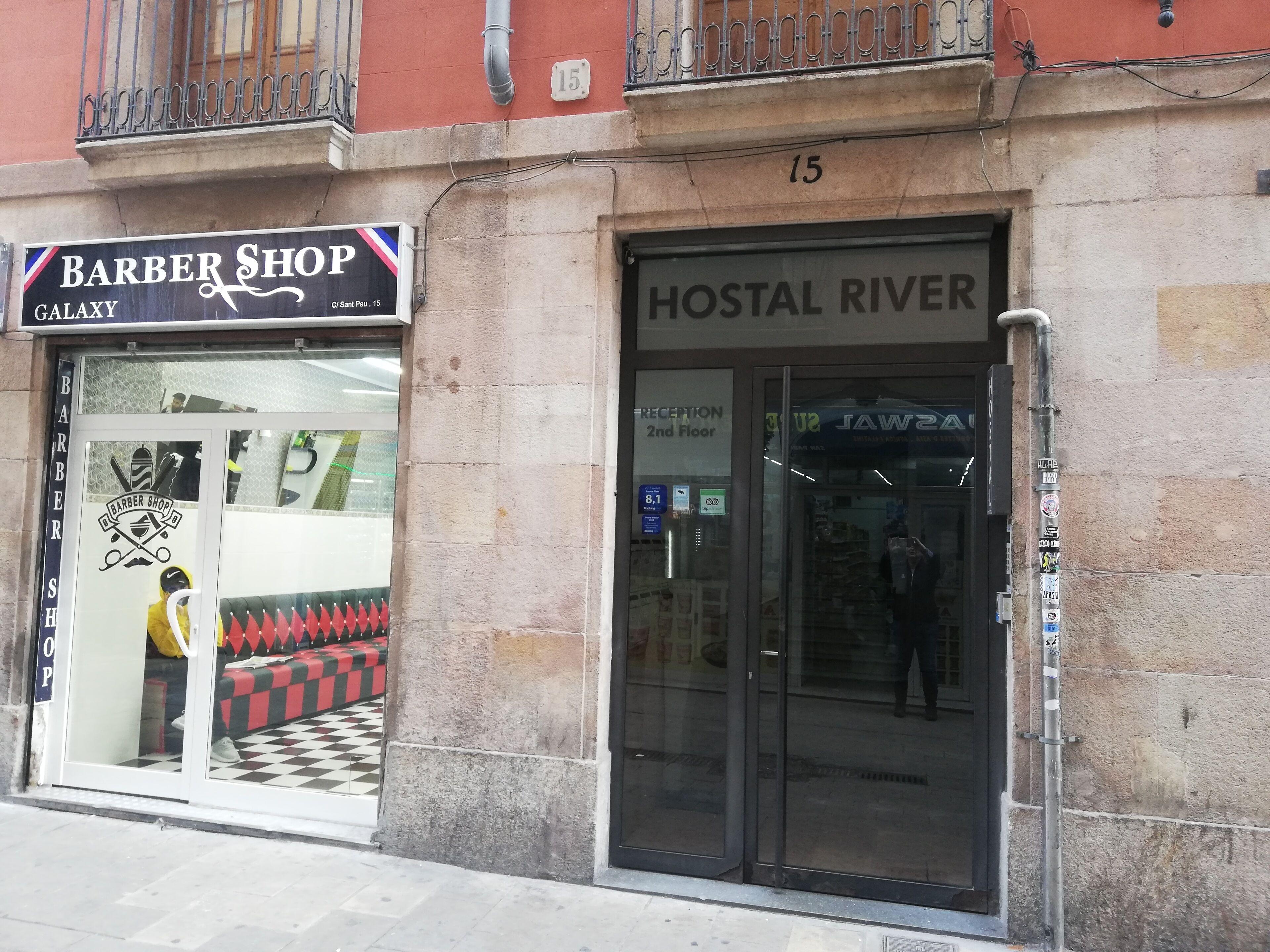Hostal River — Photos 1
